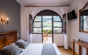 Hotel Puerto Calderon